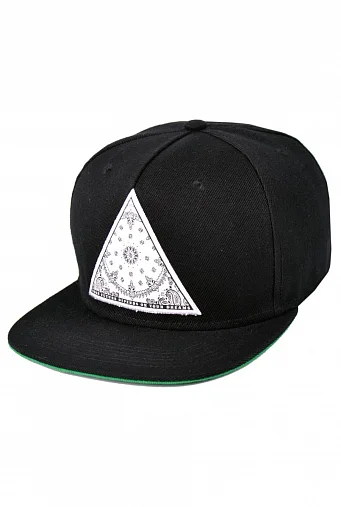 14019 Белый треугольник в узорах