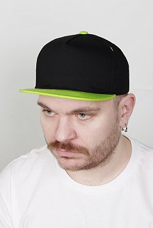 Бейсболка с прямым козырьком